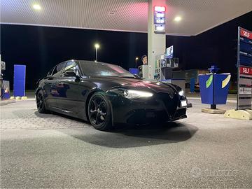 Alfa Romeo Giulia - Sport Edition 180cv