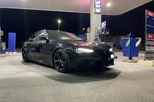 Alfa Romeo Giulia - Sport Edition 180cv