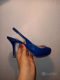 sandalo blu con plateau 