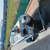 Barca Motore Carrello