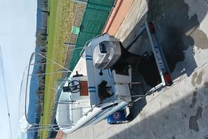 Barca Motore Carrello