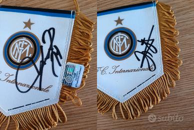 Gagliardetto Inter autografato - Perisic, Icardi