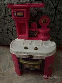 Cucina giocattolo