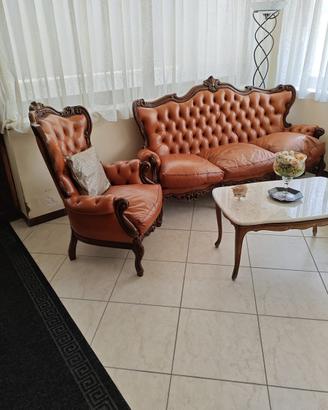 Divano stile barocco colore bordeaux
