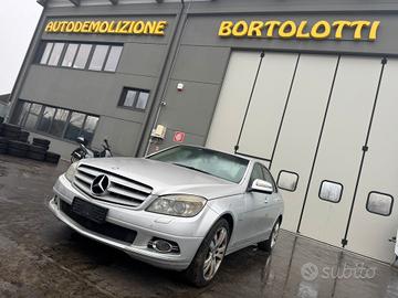 MERCEDES C220 W204 per ricambi usati 646811