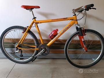 Mountain bike Lee Cougan