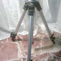 Treppiedi prof. MANFROTTO 144 testa 056