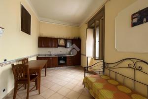 MONOLOCALE A TORRE DEL GRECO