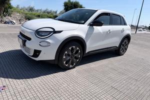 Fiat 600 Hybrid 110 CV DCT MHEV La Prima