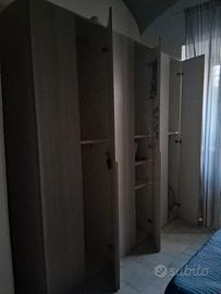 letto matrimoniale ed armadio