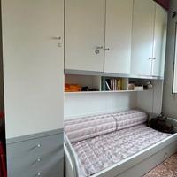 CAMERA RAGAZZI 2 LETTI - 5 ANTE - 4 CASSETTI