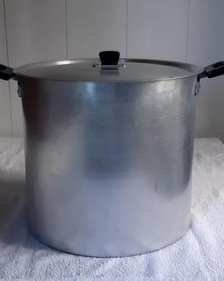 PENTOLONE CON COPERCHIO PER CONSERVE