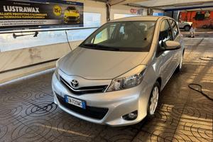 Toyota Yaris 1.4 D-4D 5 porte Lounge
