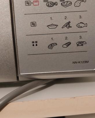 Microonde Panasonic NN-K123M