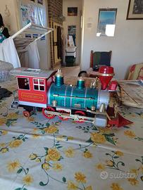 Treno giocattolo