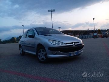 Peugeot 208 come nuova