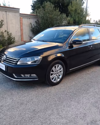 Volkswagen Passat 2.0 TDI DSG Highline BlueM. Tech