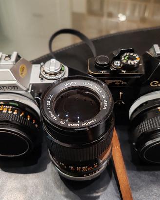 Canon FTb e AV-1 analogiche + 3 obiettivi Canon FD