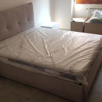 Letto matrimoniale con materasso Mondo Convenineza