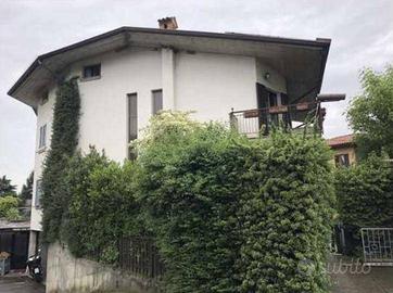 Immobile in asta di 384 m² con più di 5 locali e b