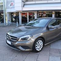 MERCEDES-BENZ A 200 Sport