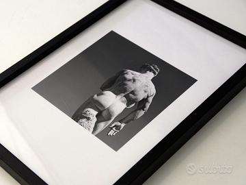 Architettura foto in bianco e nero con cornice