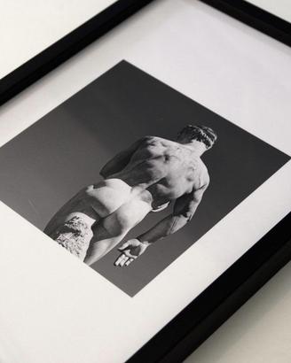 Architettura foto in bianco e nero con cornice