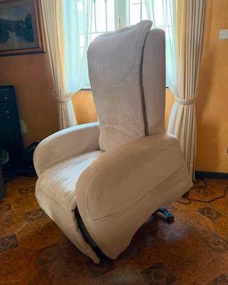 Poltrona  RELAX  shiatsu con alzapersona