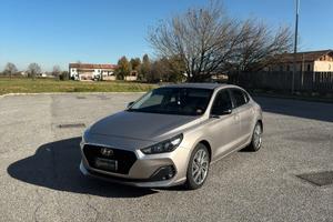 Hyundai i30 Fastback 1.6 crdi Business DCT