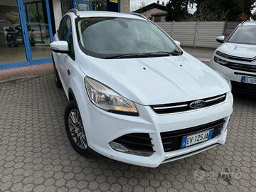 FORD Kuga 2.0 TDCI 140 CV 4WD Powershift Titaniu