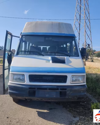 IVECO DAILY 2 AUTOBUS A 40-10 103CV -Ricambi