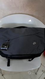 tracolla nike