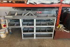 Scaffale metallico officina/furgone con divisori