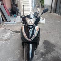 Honda SH 300