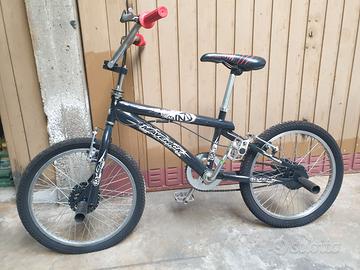 Bicicletta BMX Maverick