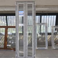 FINESTRA IN PVC PER BALCONE A 2 ANTE