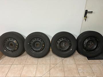 Cerchi in ferro da 16 pollici per Fiat 500x