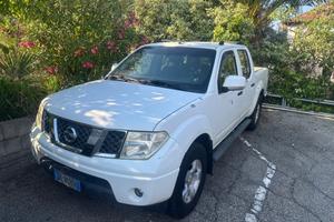 Nissan Navara 2.5 dCi 4 porte Double Cab SE **ganc