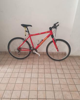 Bici MTB Cannondale F2000