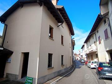 Centralissimo ufficio al piano terra