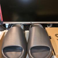 Adidas Yeezy Slide Onyx US 8 EU 42