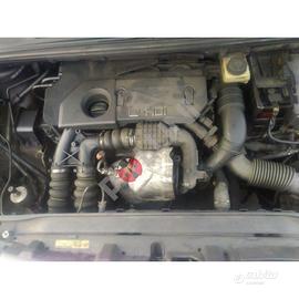 Motore in attesa di prova peugeot 308 restyling