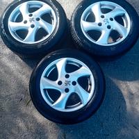 Cerchi con gomme