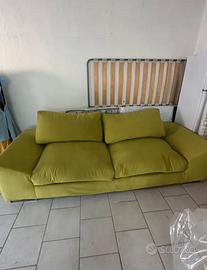 Divano letto verde Misure 2,50x 0,95