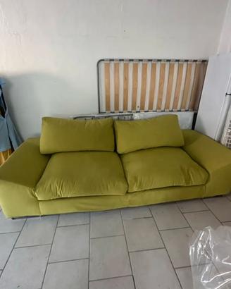 Divano letto verde Misure 2,50x 0,95