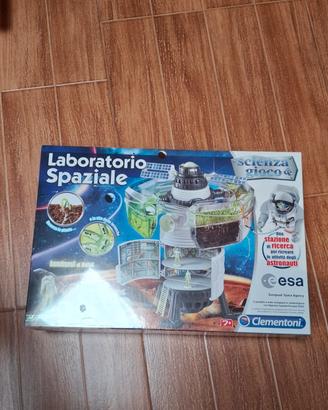 Laboratorio Spaziale clementoni