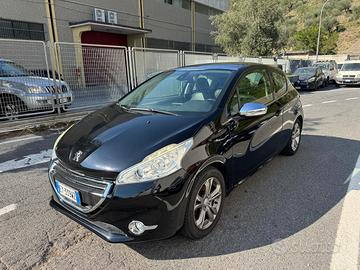 Peugeot 208 1.4 HDi 68 CV 3 porte Allure 2015 Tett