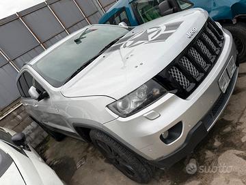 Ricambi usati jeep Grand Cherokee 3.0 diesel 177 k