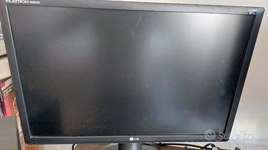 monitor lg flatron w2234s