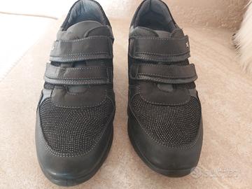 Florance scarpa donna con strappo sportiva tg 39.